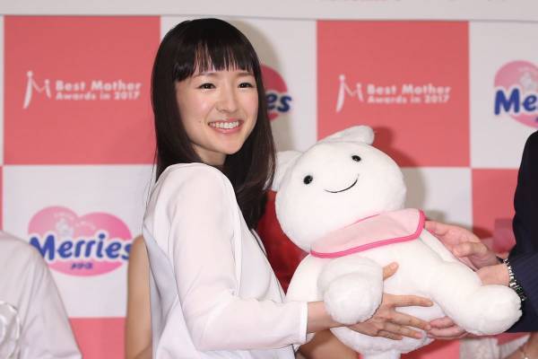 こんまりの「子育て優先で片づけ諦め」発言で際立つ“学び直し支援”岸田首相の育児への無理解