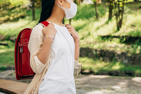 コロナ5類で気になる「子供の後遺症」と「高額治療費による受診控え」