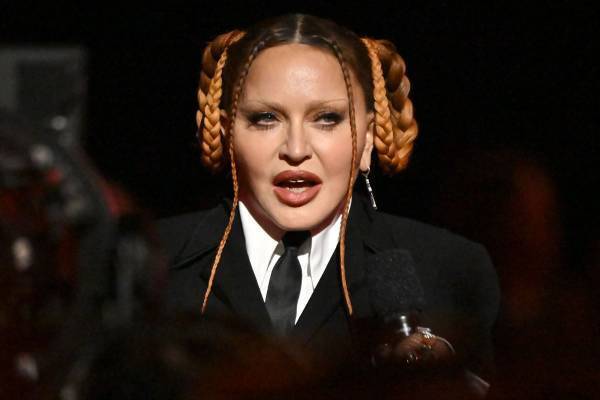 マドンナ「吸血鬼みたい」グラミー賞授賞式での“外見批判”にインスタで大激怒