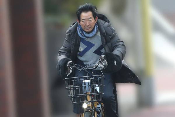 石田純一　レギュラー消滅、水ダウで困窮ぶりをネタに…それでも「年収5000万円」の謎