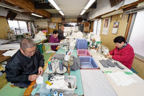 「プロポーズのとき、ペアは決まっていなかった」奇跡のW双子夫婦が初告白