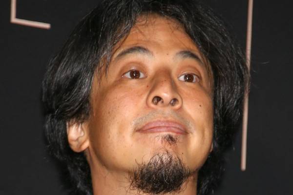 ひろゆき「比喩で言った話」成田悠輔の“高齢者は集団自決”発言を擁護も「豪快なごまかし」と冷ややかな声