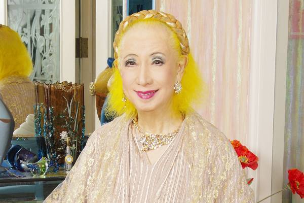 美輪明宏さん語る同性婚問題「岸田首相の無知にあきれ…人が人を愛したことの何が悪いのか」