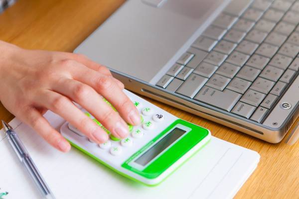 高齢者の医療保険料アップに識者警鐘「子ども世代へしわ寄せがいくだけ」