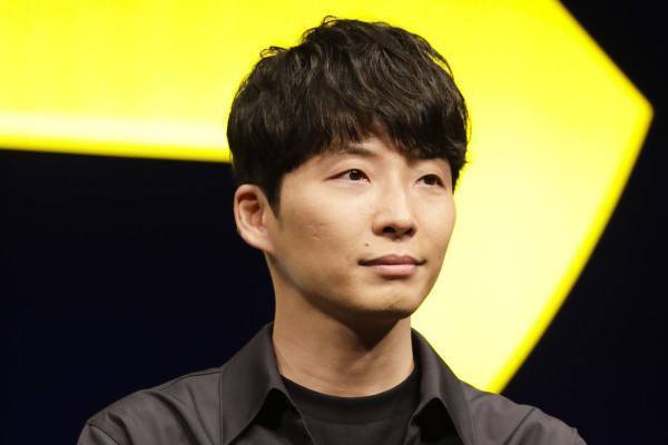 星野源　ラジオ収録で新垣結衣のフーディを着用！ファン歓喜「最推し夫婦尊すぎ」