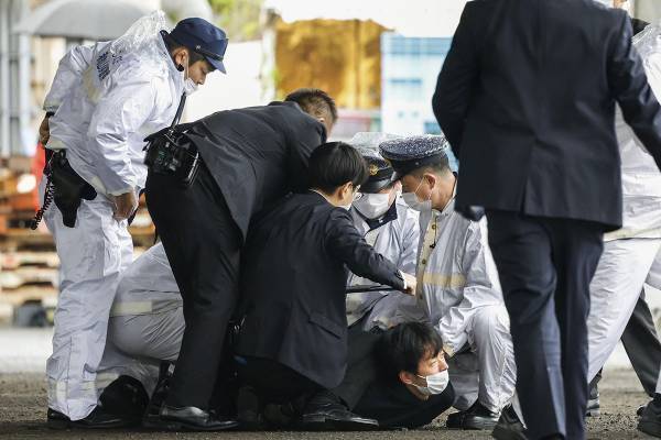 「支持率上げの仕込みかも」参政党役員が岸田首相狙った爆発事件に“ヤラセ”指摘も「恥を知るべき」「不謹慎」と批判殺到