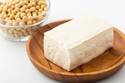 ついついやってしまう“豆腐の残念な食べ方”せっかくの健康効果が無駄に！