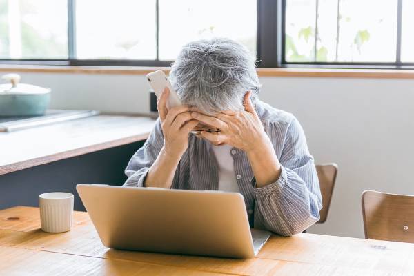 手数料で2000万円中抜き、元本半減…銀行が勧めた”安全”投資で老後資金消滅！実例5