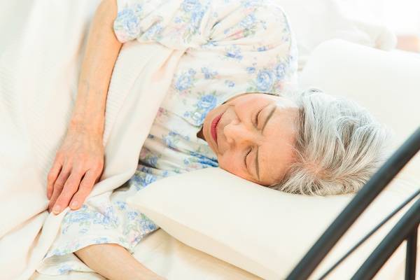 電気ポット、野菜細切りが寝たきりの原因に…認知症招くNG習慣14