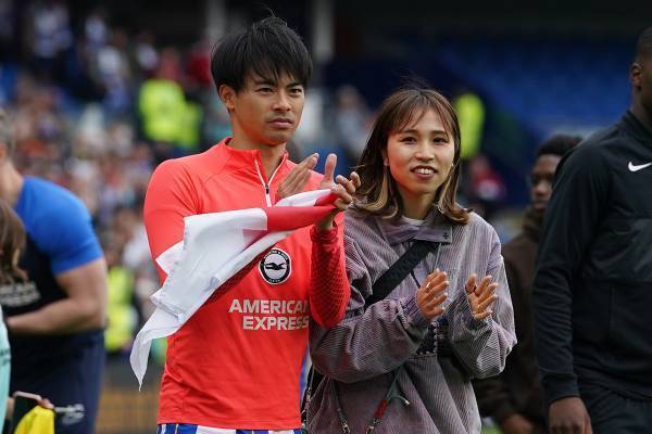 三笘選手の同級生妻が話題ーー「同級生婚が成功の秘訣」と専門家