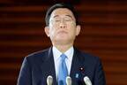 岸田首相が進める「国民負担率50％超」で少子化は加速！　年収500万円の手取りは20年で33万円も減っている