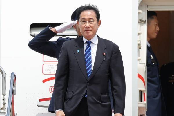 《岸田辞めろ》《またもやってる感》九州大雨の被災地をよそ目に“優雅な外遊三昧”