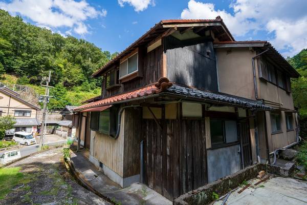 空き家の固定資産税6倍に…税制改正で相続税も大幅増！