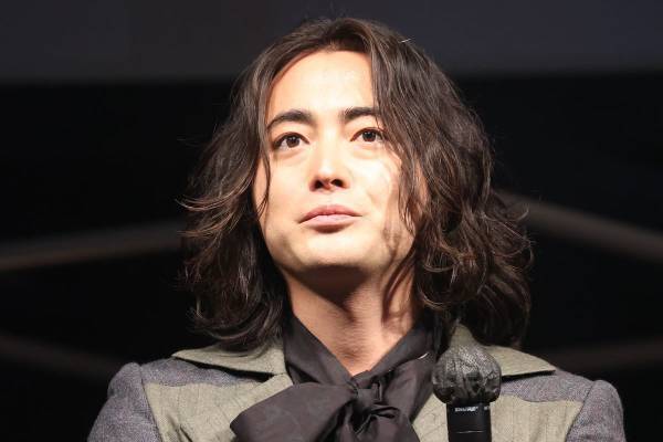 山田孝之“ポンと一軒家”の粋な計らい！主演映画の撮影現場で共演者のために宿舎を無償提供