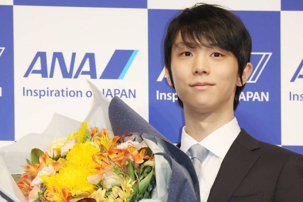 羽生結弦　特定された年上バイオリニスト妻の“華麗すぎる経歴”「父の弔問に安倍元首相」「100年企業の社長令嬢」