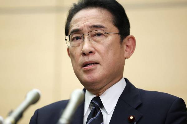 「議員もインボイスをやれ」“増税メガネ”岸田首相　収支報告書記載ミスで国民の怒り爆発
