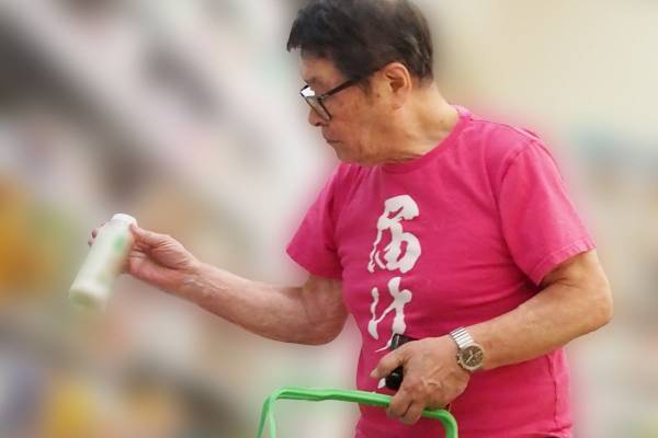 仲本工事さん一周忌…ゴミ屋敷と呼ばれた「仲本家」は空っぽに！元内縁妻は直撃に「お話することはありません」