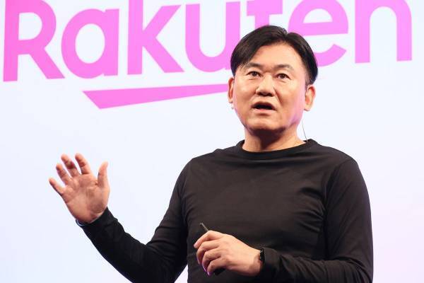 楽天モバイル　無制限プランでデータを「17テラ」使っても影響ない？広報が示した“まさかの回答”