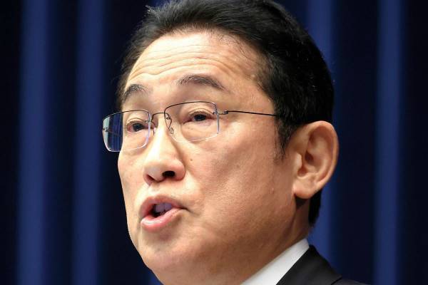 「独裁宣言？」岸田首相　増税メガネ批判を“無視宣言”で「聞く力」放棄…国民の怒りもピークに「いよいよ化けの皮が」