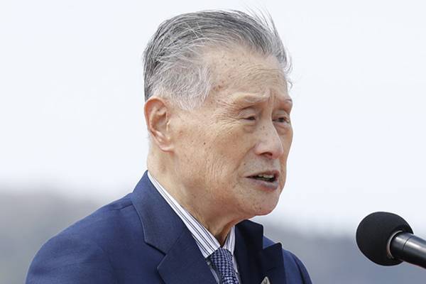 「だいぶおじーちゃんに」森喜朗氏（86）地方講演会で見せた“車いす姿”にネット驚き