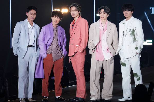 コムドット　再生回数が“去年の半分以下”の衝撃…くじ売れ残り、登録者数も激減で止まらぬ凋落