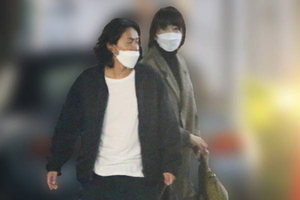 宮沢りえ＆森田剛　娘の耳を甘咬み姿も話題の変わらぬおしどり夫婦…本誌もゴルフ場でのキス、手繋ぎデートを目撃