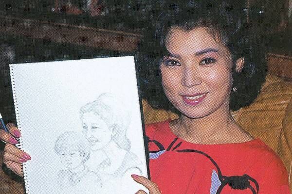 94年、美智子さまと幼き陛下の「愛」テーマに描く八代亜紀さん