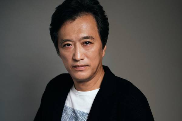 大鶴義丹に「性格俳優としてでしか生きていけない」と決意させた顔も体もパーフェクトな俳優って？