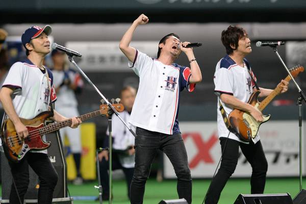 結成40周年の人気バンドが突如メンバーを解雇　“理由”にファン騒然「相当辛いだろうな」「衝撃すぎる」