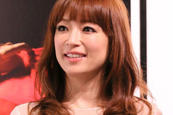 「胸に刺さりました」浜崎あゆみ 客席で見た遺影の少女と家族に“歌手冥利”