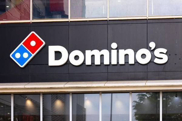 「厨房に監視カメラ置いて」次はドミノ・ピザ従業員の“鼻ほじり動画”が炎上…止まぬバイトテロに求められる就業環境の厳格化