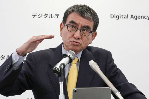 「マイナ保険証の専用窓口を」厚労省から公立病院に異常指令　普及は現場任せの実情