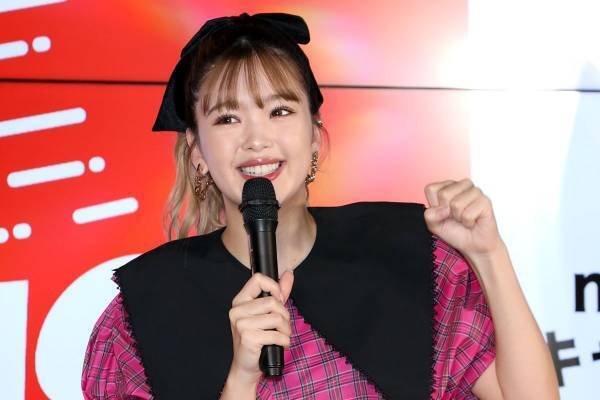 藤田ニコル　“カラコン無し”の裸眼ショットに「証明写真でもこのレベル」「世界が違う」とファン衝撃