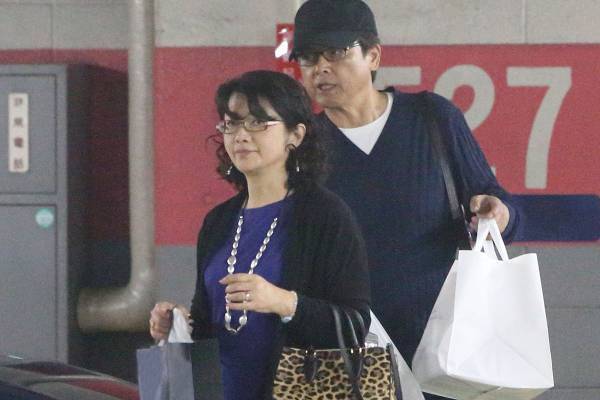 山口百恵さん　手作りおにぎりに歌唱指導！40歳目前の長男・祐太朗はまだ“手のかかる子ども”か