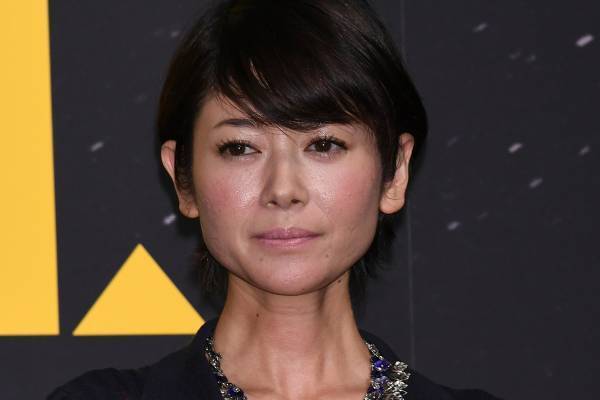 真木よう子　プラス・マイナス岩橋良昌を「重度の精神障害の方」エアガン告発への“反論”が「余計な一言」と物議