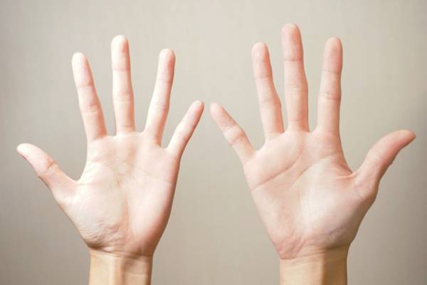 腕の筋力低下が足腰の衰えの呼び水に！寝たきり防ぐ「3・5指体操」