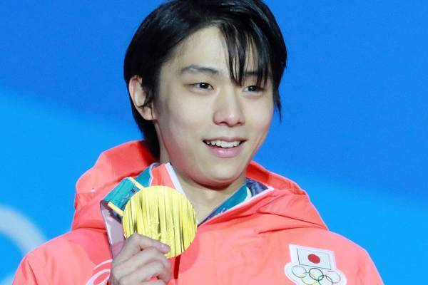 羽生結弦　離婚苦境で浮上する「現役復帰」の現実味…ツアーでは“匂わせ発言”も