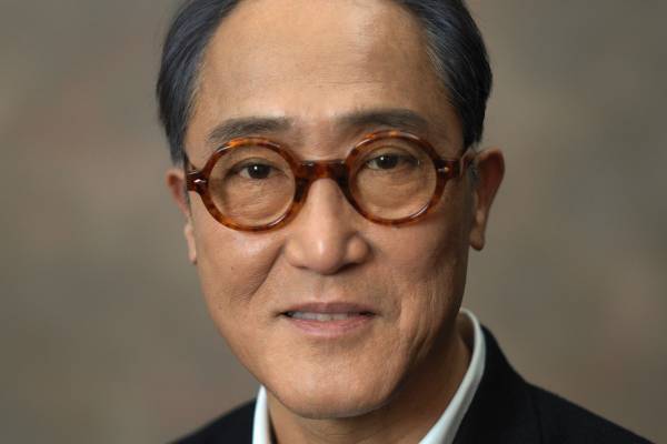 佐野史郎「冬彦さん」伝説の木馬シーンはベテランのスタッフ陣だったら生まれなかった