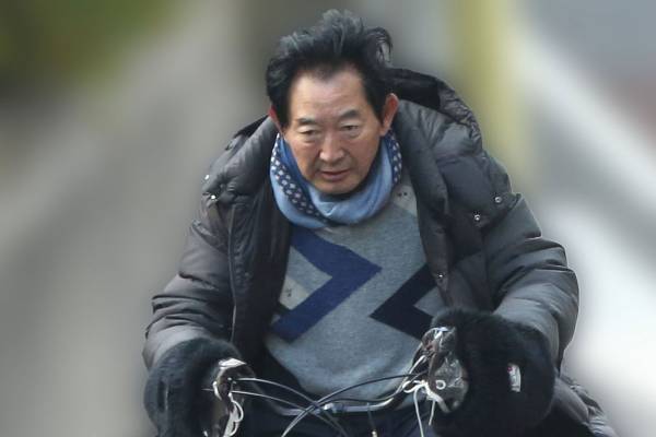 石田純一　仕事激減の窮状告白も「自業自得」の厳しい声…昨年には“終電ダッシュ”姿を目撃の「凋落生活」