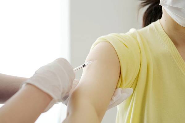 「昭和47年以前生まれ」の人は要注意！「はしか」大流行で、52歳以上は“脳炎死”の危険が