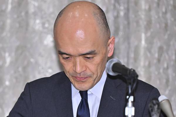 「神経ずぶとすぎ」宝塚歌劇団　“手紙だけ”で謝罪すませたパワハラ上級生らに批判殺到