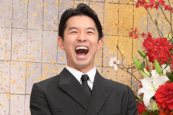 仲野太賀　伊藤沙莉と朝ドラ“アドリブ合戦”で転倒！次回作は「恩人脚本家」のドラマに