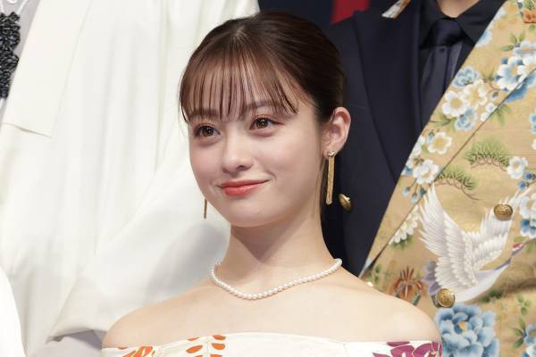 橋本環奈「千と千尋」ロンドン公演休演の“異変”　ファン心配「体調崩した？」「忙しすぎる」