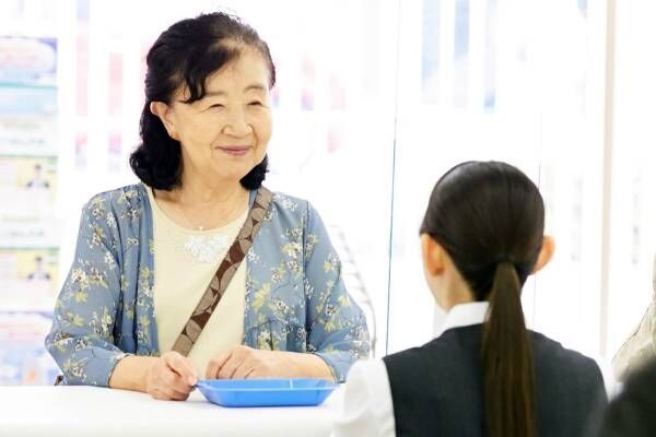 金融機関の窓口で「NISAください」は危険（写真： Fast＆Slow／PIXTA）