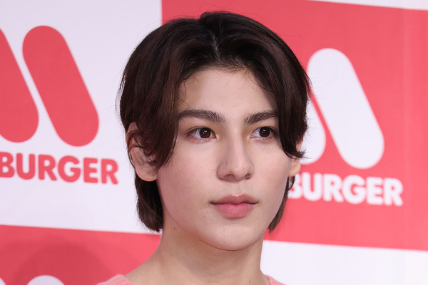 「泣きそうな顔してたよ」ラウール　女性キャスターの“イジリ”にネット賛否…スタジオの反応にも疑問