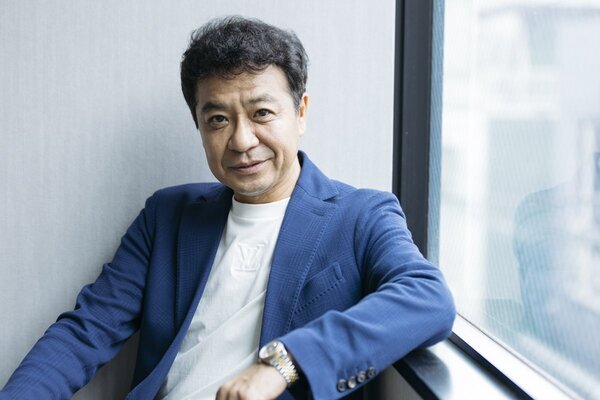 中山秀征明かす人間関係の極意「スタッフの“行きつけ”で飲む石原裕次郎さん、絶対に遅刻しない志村けんさん」