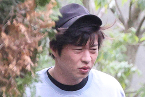 《大のギャンブル好き》田中圭　ラスベガスでポーカー世界大会に出場中！マスク姿でお忍び参加した「驚異の順位」