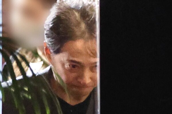 《ニューヨーク出向は“本人のゴリ押し”か》中居正広氏と“蜜月”フジ局員の思惑に関係者「会社は言いなり状態なのでは」