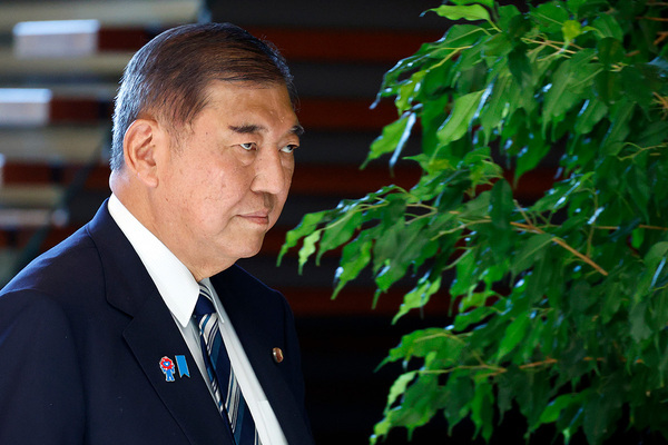 「石破さんしか頼れない」異例の“石破辞めるな”デモ、参加者が明かした参加理由…周囲からは冷ややかな声も