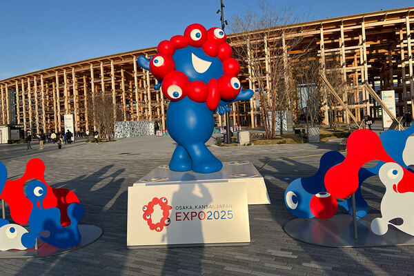 「“並ばない万博”は初期の話」…ゲート選びの基準は「公式サイト」、穴場の「無料給水スポット」は？【“大阪・関西万博の達人”に聞く、混雑・暑さ対策】